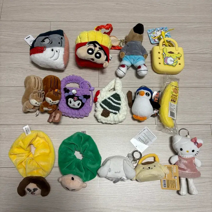 [BUNJANG] Hello Kitty Long-Legged Plush Keychain Doll / 롱다리키티 산리오 외 키링 열쇠고리 인형 저렴하게 판매합니다. (새상품)