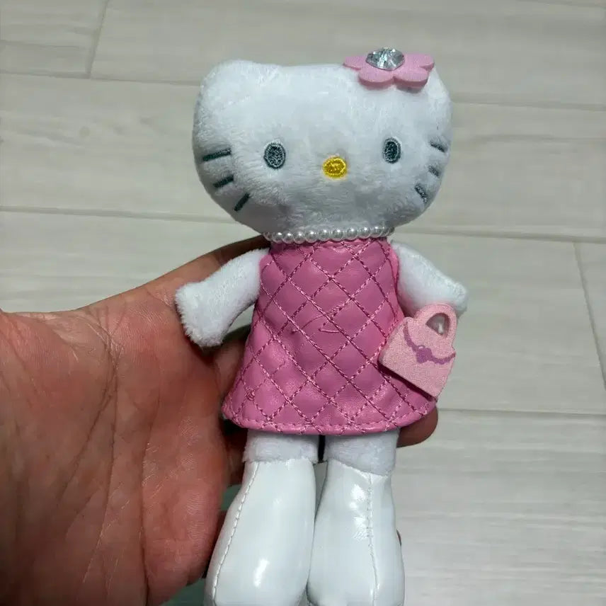 [BUNJANG] Hello Kitty Long-Legged Plush Keychain Doll / 롱다리키티 산리오 외 키링 열쇠고리 인형 저렴하게 판매합니다. (새상품)