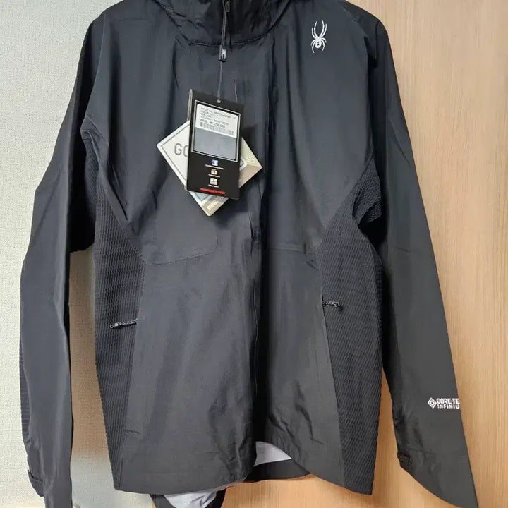 [BUNJANG] Spyder Gore-Tex Hooded Windbreaker Black L / 스파이더 바람막이(검정, L)
