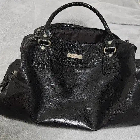 [BUNJANG] Renoma Black Tote Bag with Crocodile Leather Pattern Accent / renoma 레노마 블랙 토트백