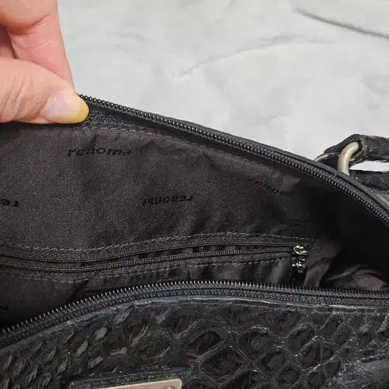 [BUNJANG] Renoma Black Tote Bag with Crocodile Leather Pattern Accent / renoma 레노마 블랙 토트백