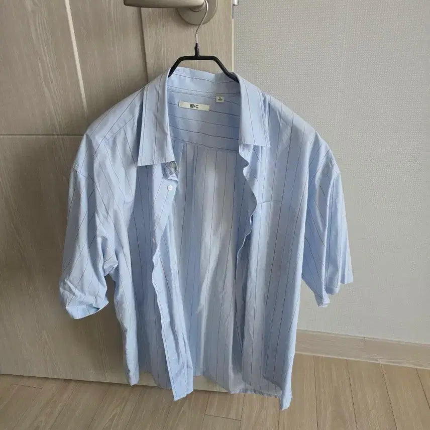 [BUNJANG] Uniqlo C Blue Stripe Short Sleeve Shirt / 유니클로c  블루 스트라이프
