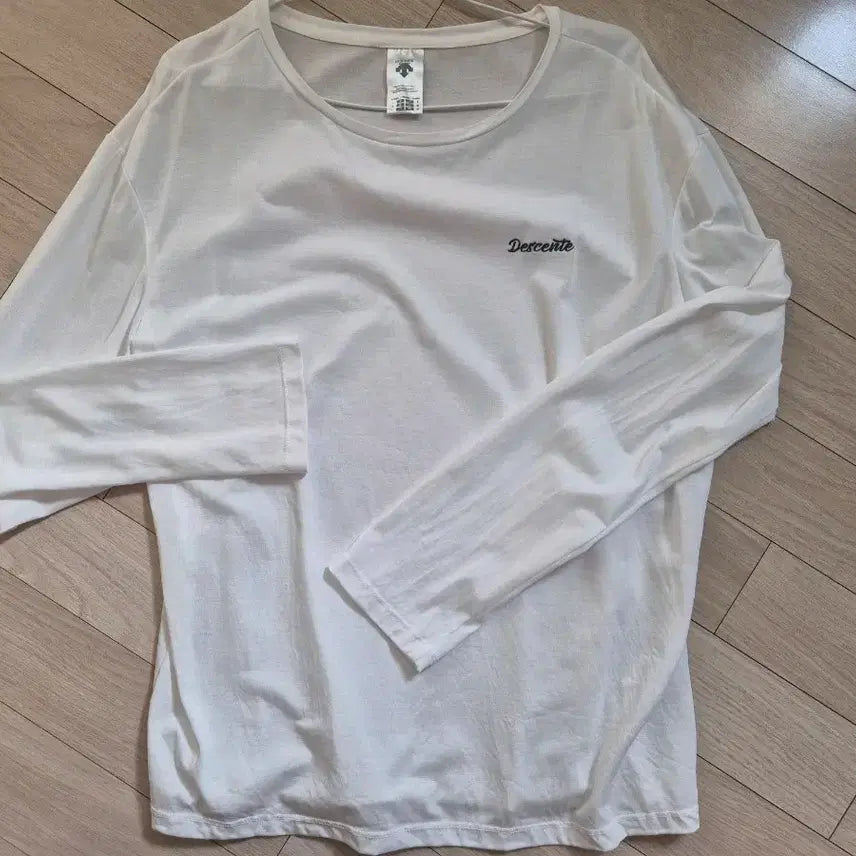 [BUNJANG] Descente Long Sleeve T-Shirt / 데상트 롱슬리브