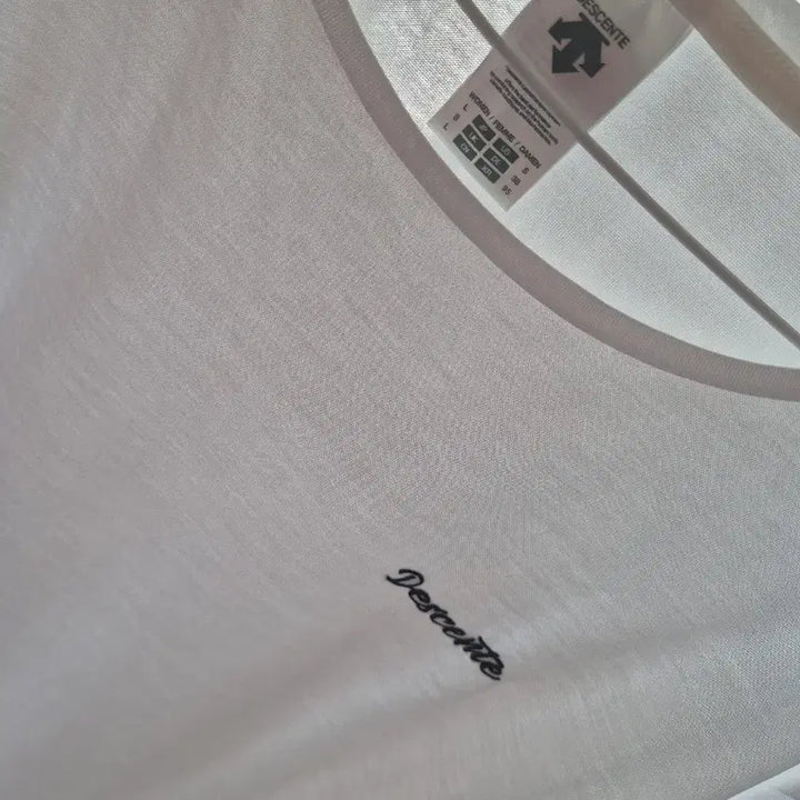 [BUNJANG] Descente Long Sleeve T-Shirt / 데상트 롱슬리브