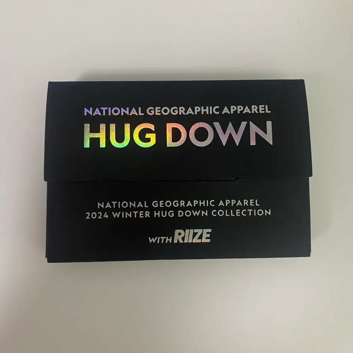[BUNJANG] National Geographic Hug Down Rise Photocard / [미사용/새상품] 내셔널 지오그래픽 허그다운 라이즈 포카