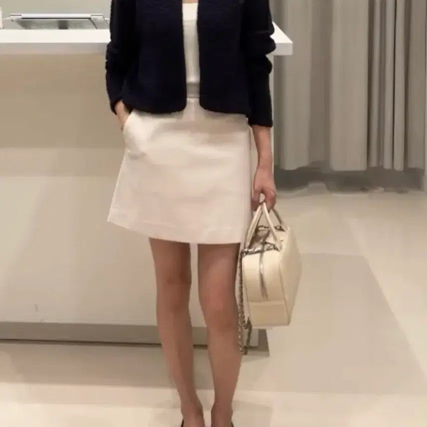 [BUNJANG] SIEUIUI Cropped Knit Jacket Navy / 시에 무이 크롭 니트 자켓 네이비