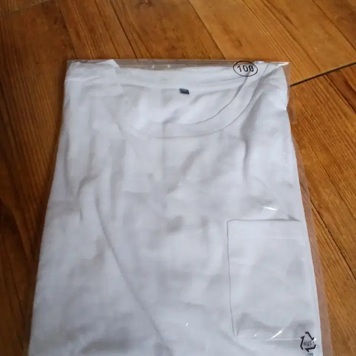[BUNJANG] Pocket Short Sleeve T-Shirt / 흰색 포켓 검정.반팔 티셔츠