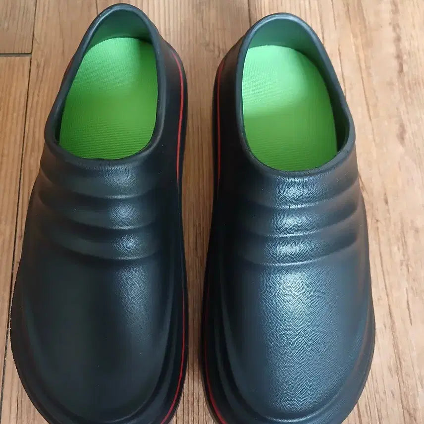 [BUNJANG] Black Non-Slip Kitchen Shoes (Size 250-60) / 검정색 미끄럼방지 주방화/조리화(250~60)