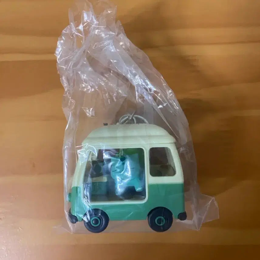 [BUNJANG] Lotte Land Pokemon Camping Car Bulbasaur Keychain / 롯데리아 포켓몬캠핑카 이상해씨 키링