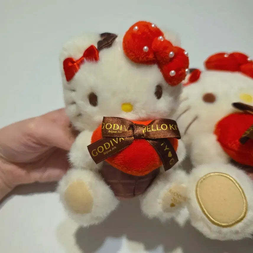 [BUNJANG] Godiva Kitty Plush &amp; Mascot Set / 2023년 고디바 키티 인형 누이,마스코트 세트