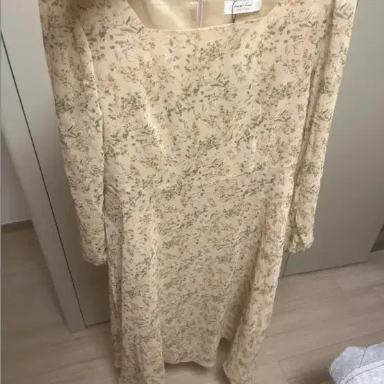 [BUNJANG] Joy Yu Long Dress Floral Square Neck / 조이유 원피스