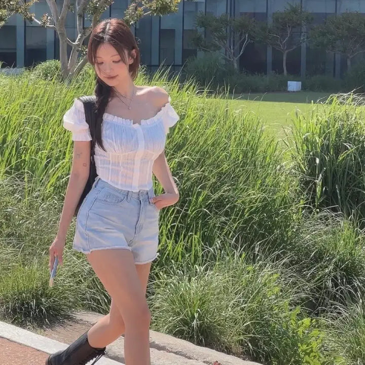 [BUNJANG] Hipnatic Self-Produced Slim Crop Frill Smock Blouse - Ivory / 아이보리 히프나틱 자체제작 슬림 크롭 프릴 스모크 블라우스