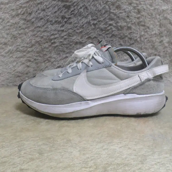 [BUNJANG] Nike Waffle Debut Grey Sneakers Size 260 / 후루룩구제 260 나이키 와플 데뷰 그레이 운동화 260504