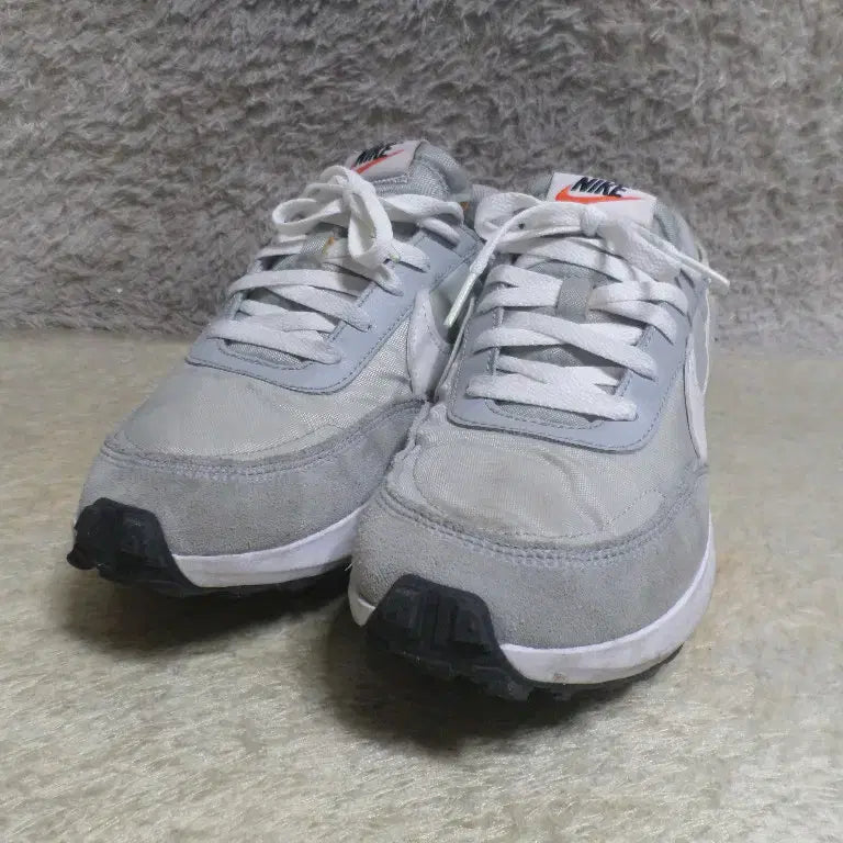 [BUNJANG] Nike Waffle Debut Grey Sneakers Size 260 / 후루룩구제 260 나이키 와플 데뷰 그레이 운동화 260504