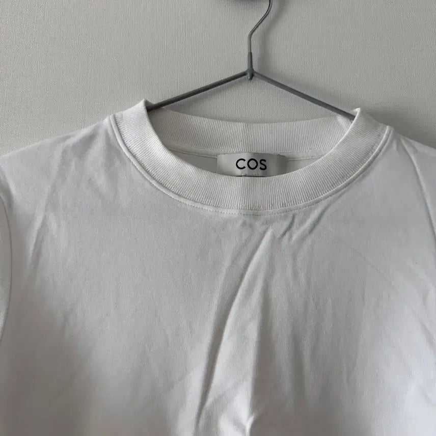 [BUNJANG] COS Clean Cut Long Sleeve T-Shirt / 코스 COS 클린 컷 롱 슬리브 티셔츠
