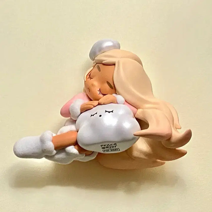 [BUNJANG] Peach Riot Sleep Over Poppy Cloud Figure / 피치라이엇 슬립 오버 파피 구름 피규어