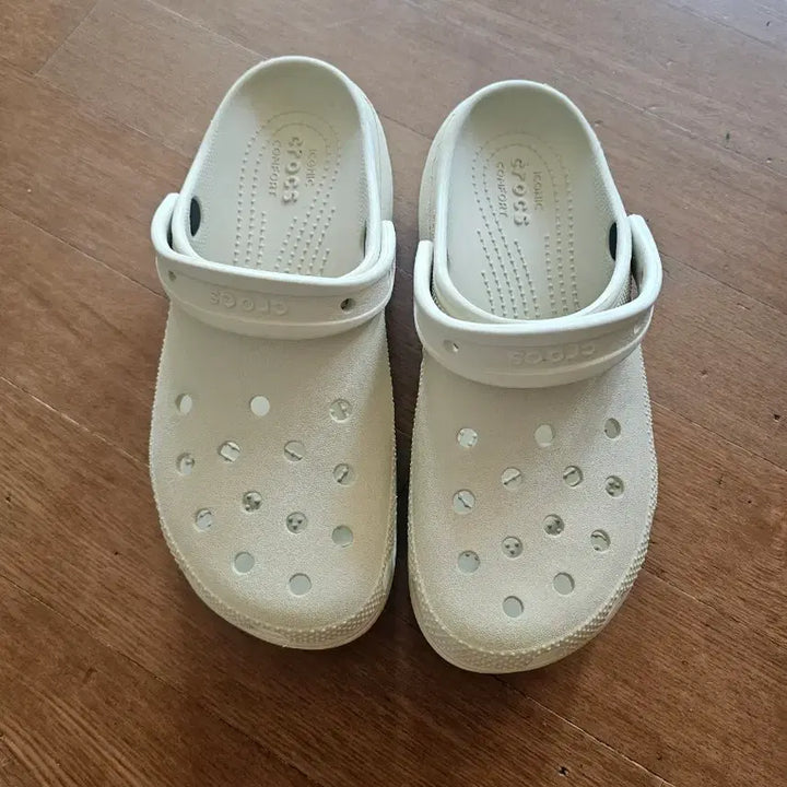 [BUNJANG] Crocs Classic Clogs Ivory / 크록스 아이보리 클래식 클로그