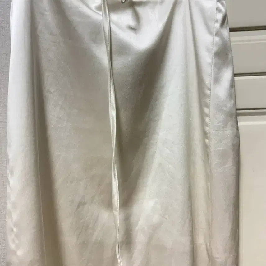 [BUNJANG] Satin Silk Style Midi Skirt (Unworn) / 세틴 실크style 스커트 (미착용)