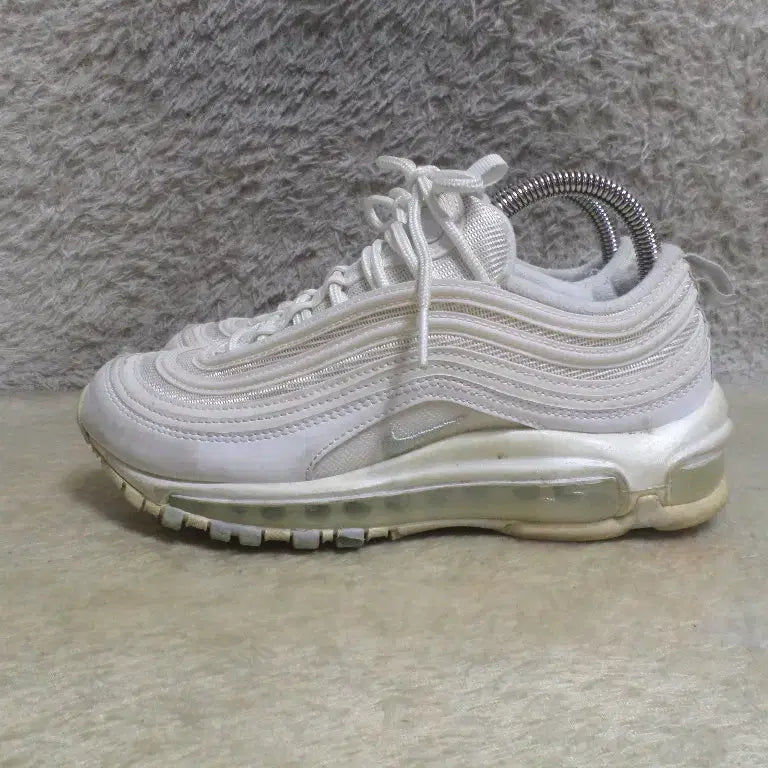 [BUNJANG] Nike Air Max 97 White Sneakers / 후루룩구제 235 나이키 에어맥스97 화이트 운동화 260504