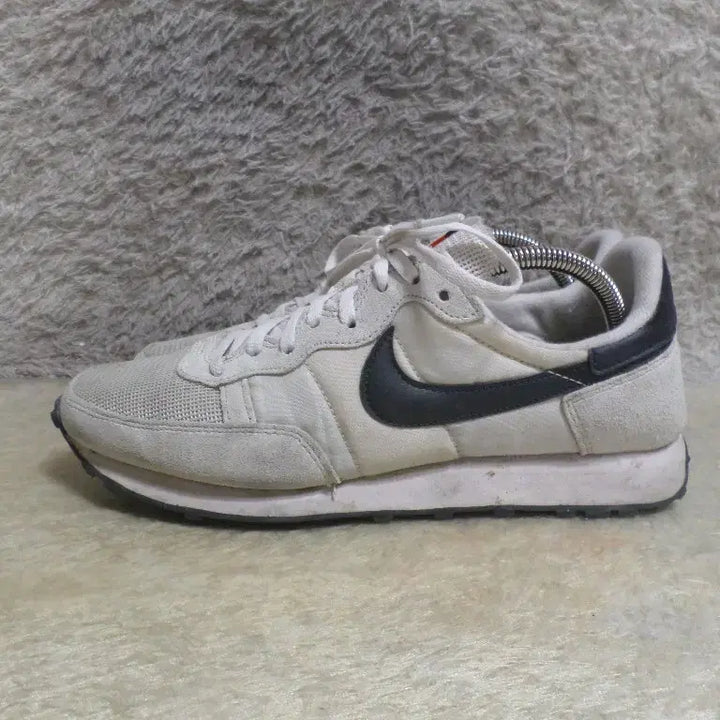 [BUNJANG] Nike Challenger White Sneakers / 후루룩구제 260 나이키 챌린저 화이트 운동화 260504