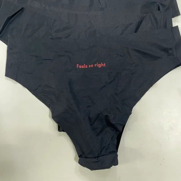 [BUNJANG] Goblinwear Feel So Light Cheeky Panty Set / 고블린웨어 필소라이트 5장일괄