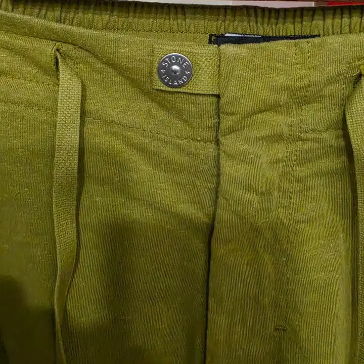 [BUNJANG] Stone Island Shadow Project 23SS Shorts Olive Khaki / 23Ss 스톤아일랜드 쉐도우 프로젝트 반바지