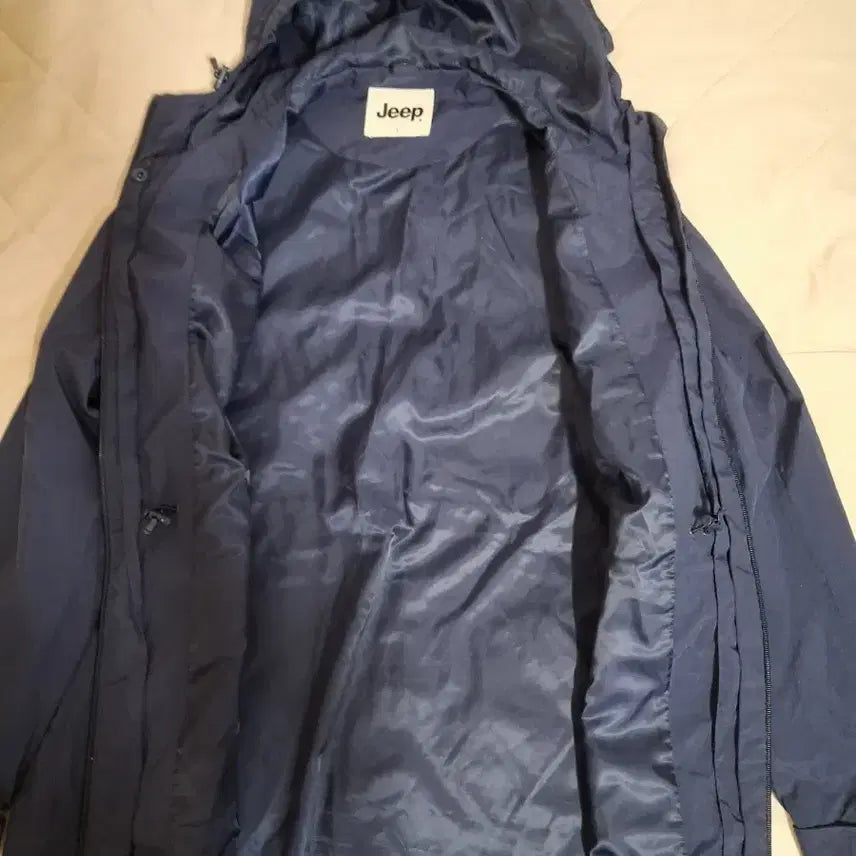 [BUNJANG] Jeep Navy Hooded Windbreaker Jumper / Jeep 지프 네이비 후드 바람막이 점퍼