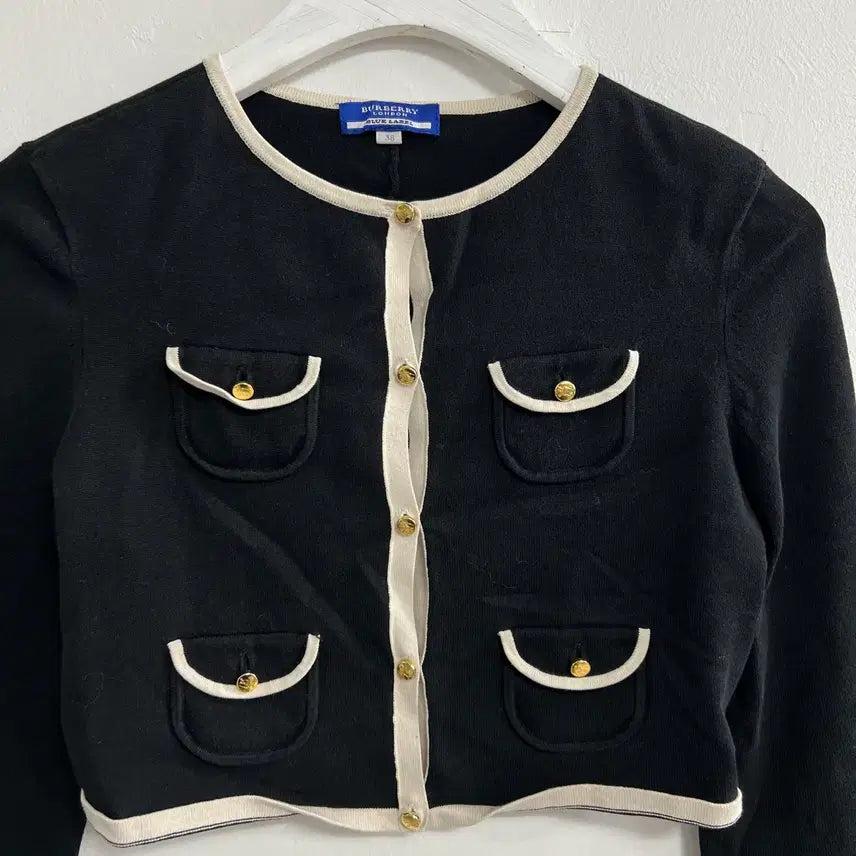 [BUNJANG] Burberry Gold Button Cropped Cardigan / Burberry 버버리 크롭 금장 가디건