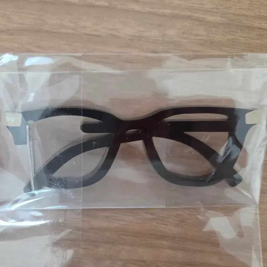 [BUNJANG] SEVENTEEN Wonwoo Glasses Carabiner / 세븐틴 원우 카라비너