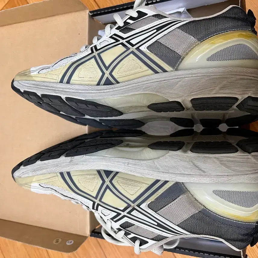 [BUNJANG] ASICS Kiko Gel-Burz Sneakers Gray Size 282.5 / 아식스 키코 젤버즈 그레이 사이즈 282.5