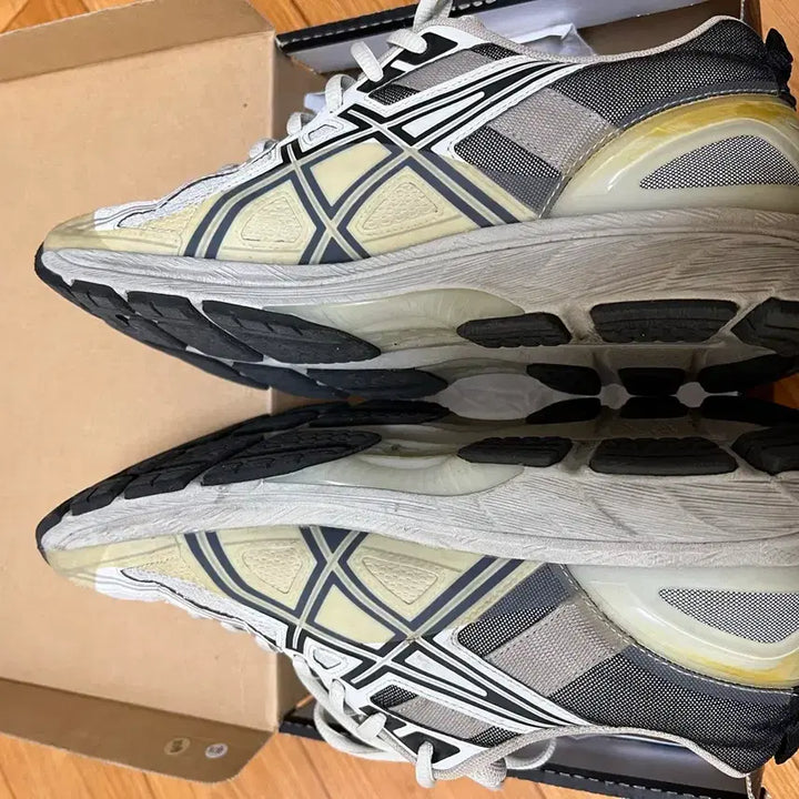 [BUNJANG] ASICS Kiko Gel-Burz Sneakers Gray Size 282.5 / 아식스 키코 젤버즈 그레이 사이즈 282.5