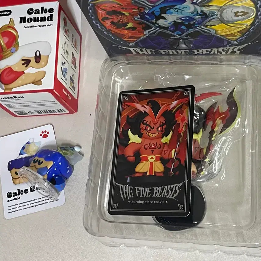 [BUNJANG] Cookie Run Kingdom Burning Spice Cookie Figure &amp; Cake Hound Figure Set / 쿠키런 킹덤 버닝스파이스 쿠키 피규어 + 케이크 피규어 세트