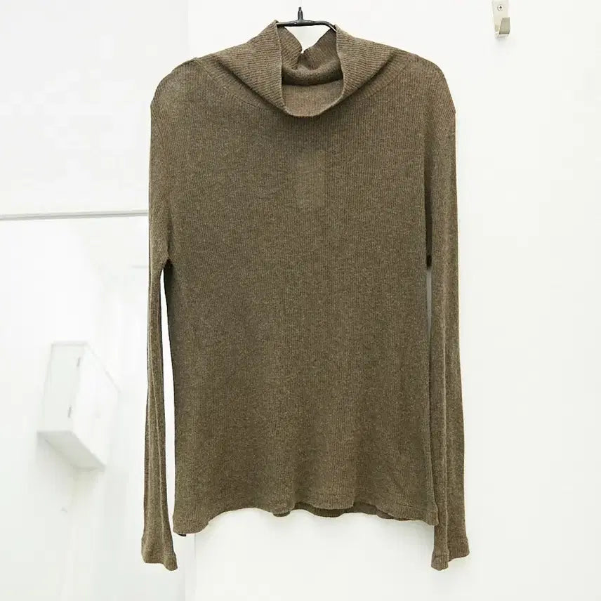 [BUNJANG] Plantation Issey Miyake High Neck Ribbed Sweater / 플랜테이션 이세이미야케 하이넥 골지 스웨터