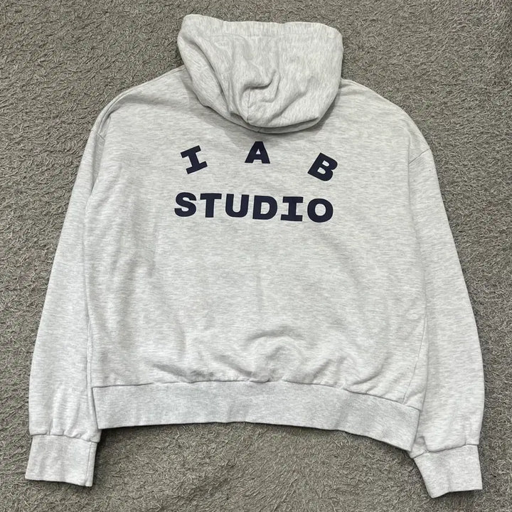 [BUNJANG] IAB Studio Hooded Sweatshirt Size 100 / [100] 아이앱스튜디오 후드티