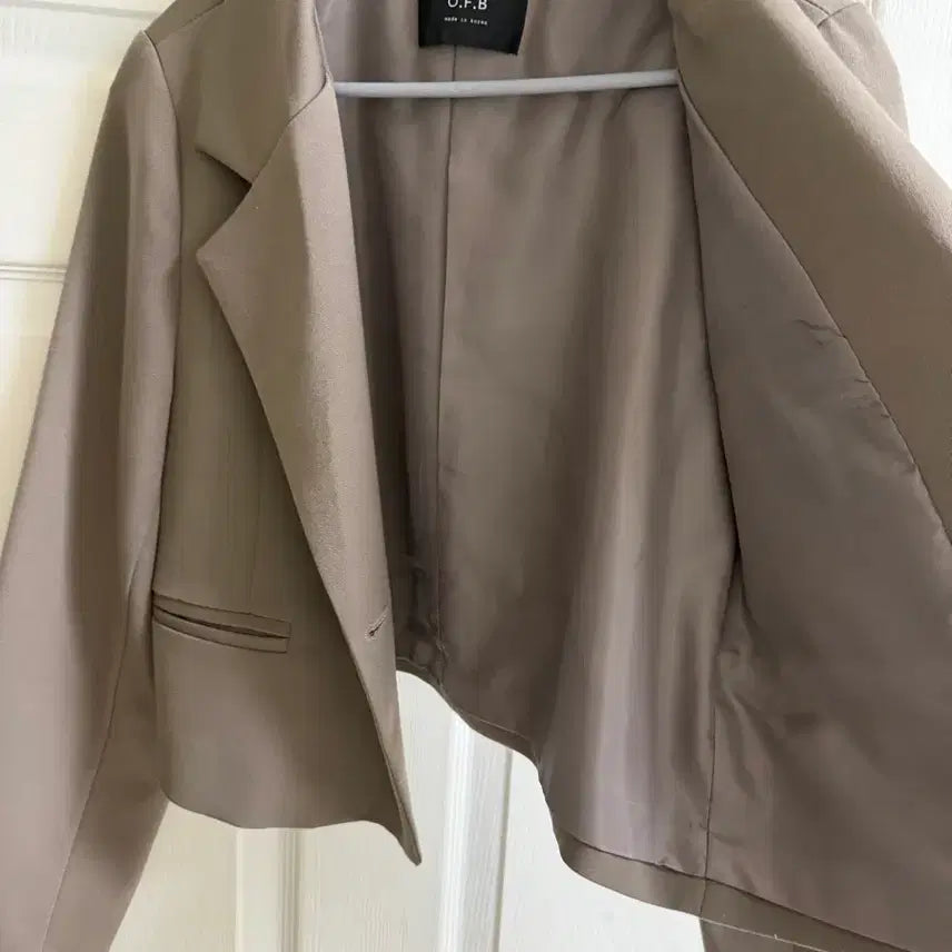 [BUNJANG] O.F.B Cropped Jacket Brown One Size / O.F.B 크롭 자켓 갈색 프리사이즈