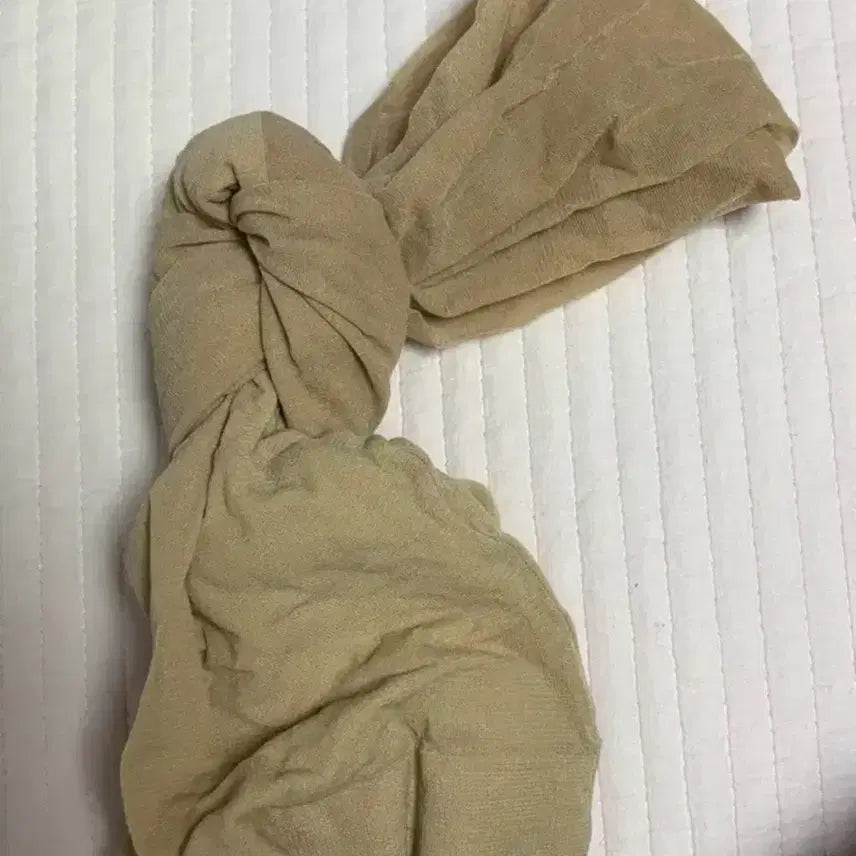 [BUNJANG] Sheer 20 Denier Pantyhose - Beige / ((중고)) 살색스타킹 베이지스타킹