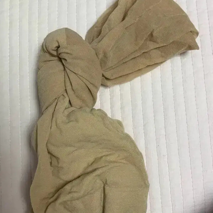 [BUNJANG] Sheer 20 Denier Pantyhose - Beige / ((중고)) 살색스타킹 베이지스타킹