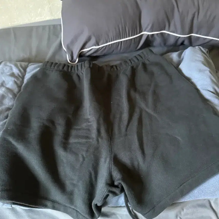 [BUNJANG] Fear of God Essentials Shorts Black M / 피어오브갓 에센셜 쇼츠 black M