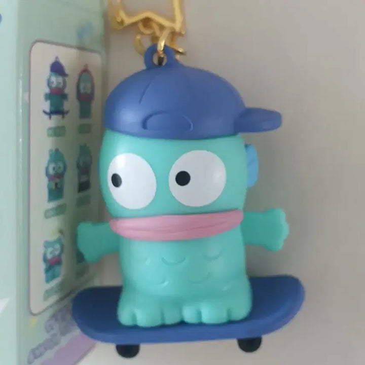 [BUNJANG] Sanrio Hangyodon Secret Skateboard Keychain / 산리오 한교동 시크릿 키링 보드 한교동 새상품