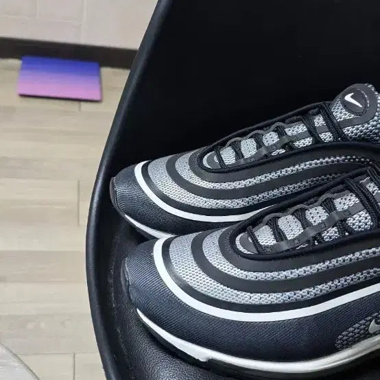 [BUNJANG] Nike Air Max 97 Black/White Sneakers 290 / 나이키 에어맥스 97 블랙/화이트 운동화 290