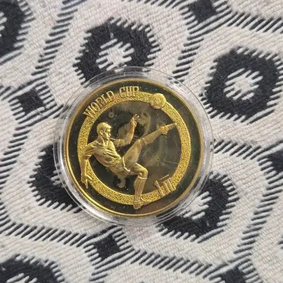 [BUNJANG] 1982 China Spanish World Cup 1 Yuan Commemorative Coin / 1982중국발행스페인월드컵1위안기념주화