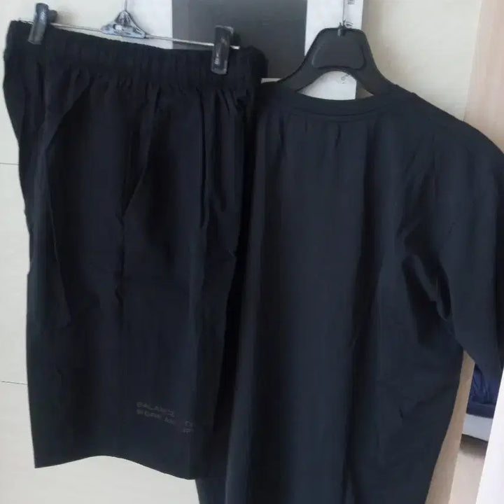 [BUNJANG] LifeWork Black Short Sleeve &amp; Shorts Set M / 라이프워크 블랙 반팔 반바지 세트 M 새상품