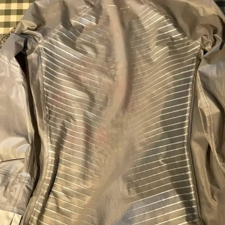 [BUNJANG] Hoka Windbreaker Jacket / [HOKA] 호카 바람막이
