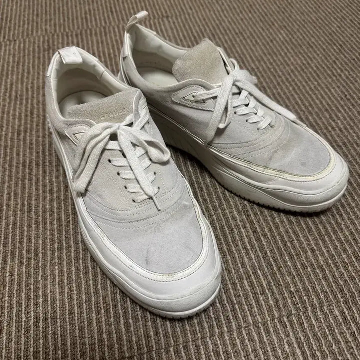 [BUNJANG] Gradus Sneakers White Size 41 / 그라더스 스니커즈 41 화이트