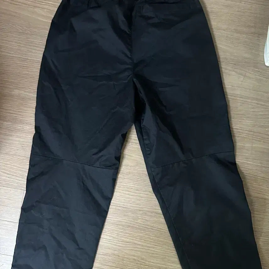 [BUNJANG] Nike Club Woven Straight Fit Training Pants - Size M / 나이키 클럽 우븐 스트레이트 핏 트레이닝 팬츠 M