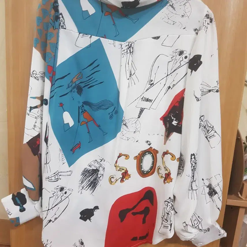 [BUNJANG] Pattern Printing Blouse (Size 66) / 패턴 프린팅 블라우스(66)미사용