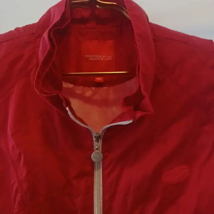 [BUNJANG] Crocodile Red Windbreaker Vest Size 105 / 크로커다일 레드 바람막이 조끼 105