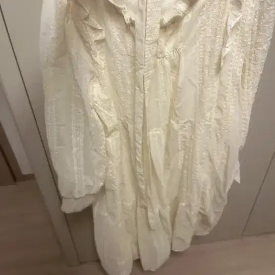 [BUNJANG] Ivory Long Dress with Lace Detail / 아이보리 원피스