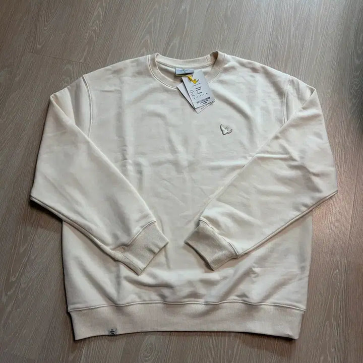 [BUNJANG] What It Is, Ivory Sweatshirt XL / (택있는새상품)와릿이즌 아이보리 맨투맨 XL