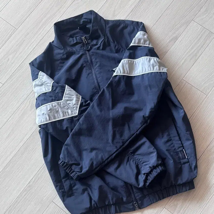 [BUNJANG] Umbro Windbreaker Navy / 엄브로 바람막이
